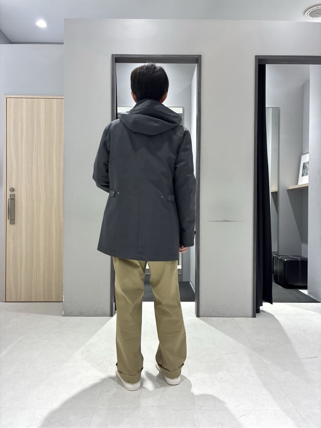 わいずみさんの「TAKEO KIKUCHI｜【Air Palette Knit】ワンポイント カラーニット プルオーバー」を使ったコーディネート