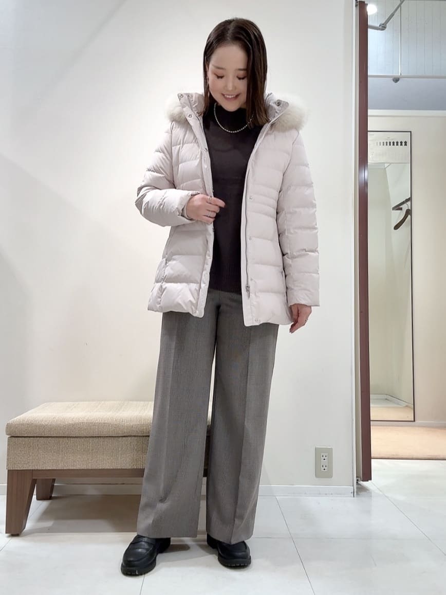 YUIさんの「UNTITLED｜【はっ水機能/フード取り外し可】ミディダウンコート」を使ったコーディネート