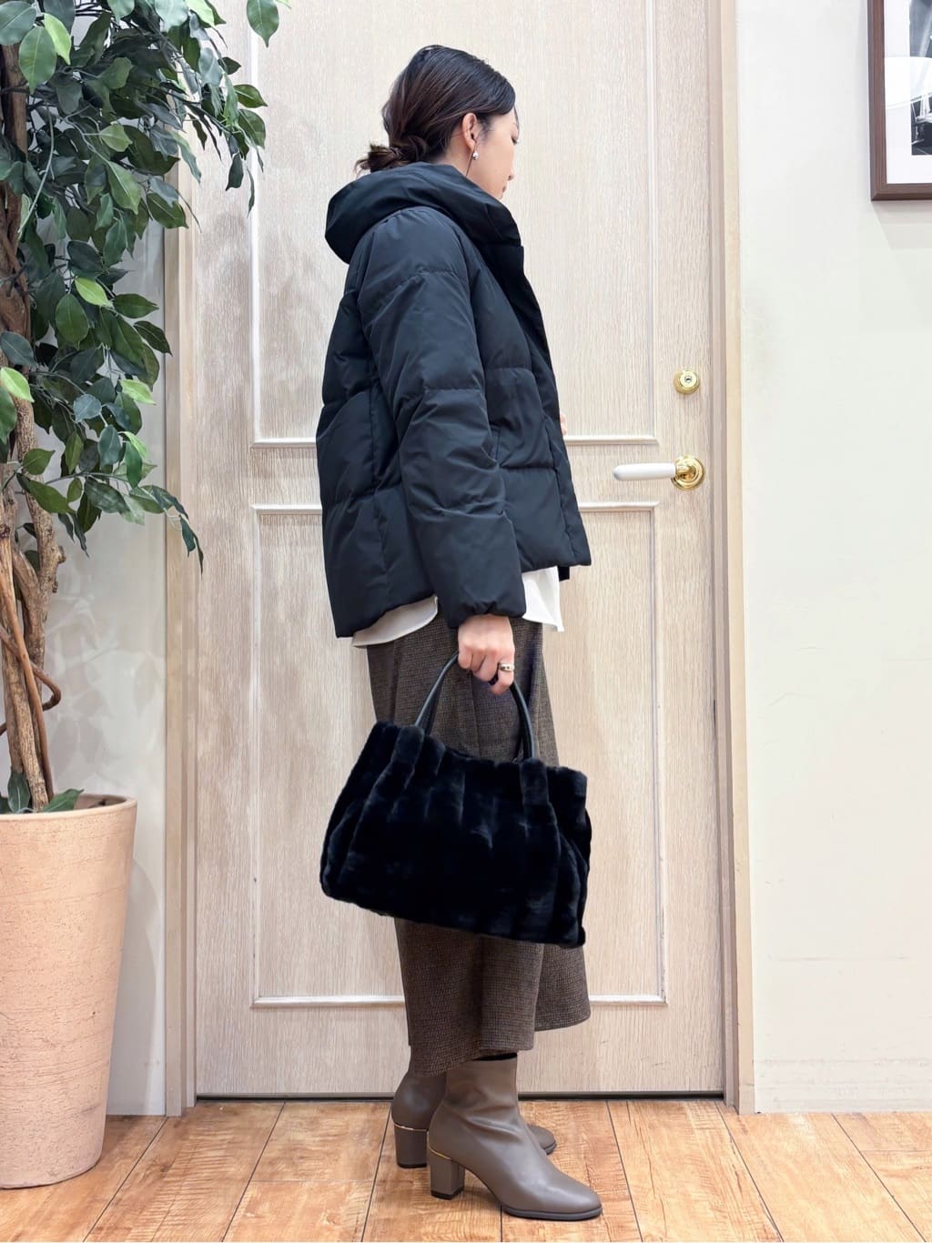 なみさんの「SHOO･LA･RUE｜【撥水/洗える】ショートフーディーダウン」を使ったコーディネート