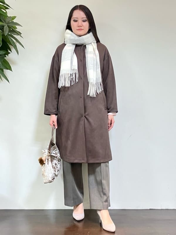 カレンさんの「UNTITLED｜【重ね着もおすすめ/洗える】ウールカシミヤ クルーネックニット」を使ったコーディネート