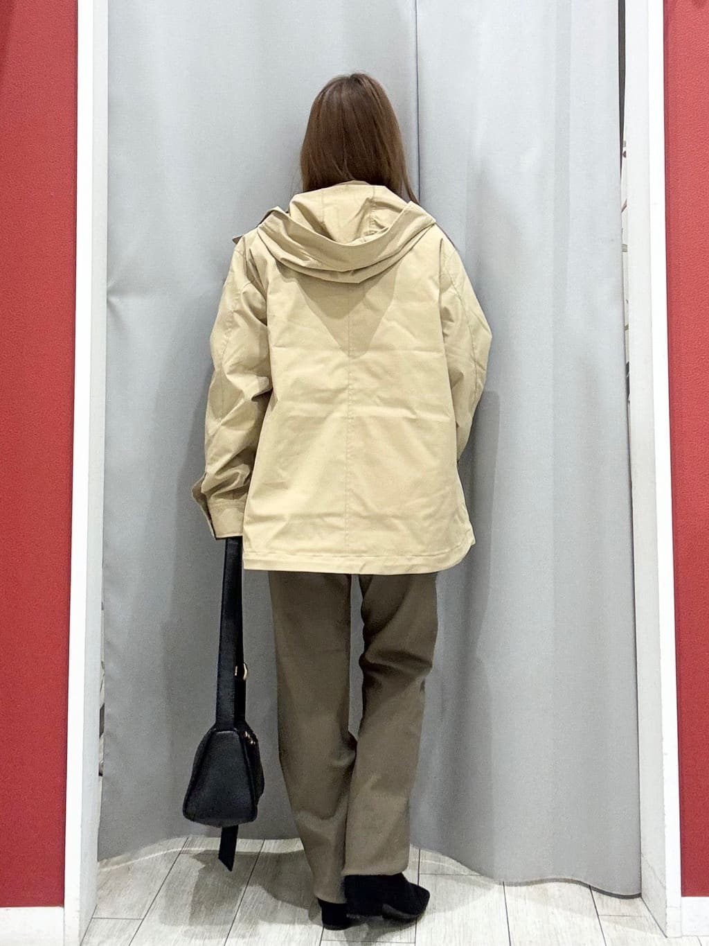 shioさんの「SHOO･LA･RUE｜【洗濯機可/S-LL/体型カバー】横姿もきれい見え スポンディッシュ Aライントップス」を使ったコーディネート