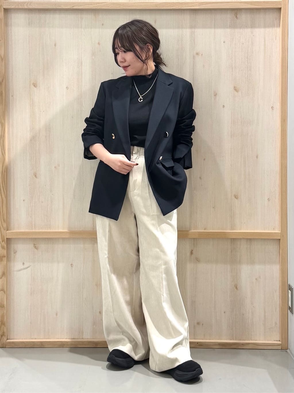 nanaさんの「THE SHOP TK｜【今羽織るなら】ダブルブレストジャケット【セットアップ可/洗える】」を使ったコーディネート