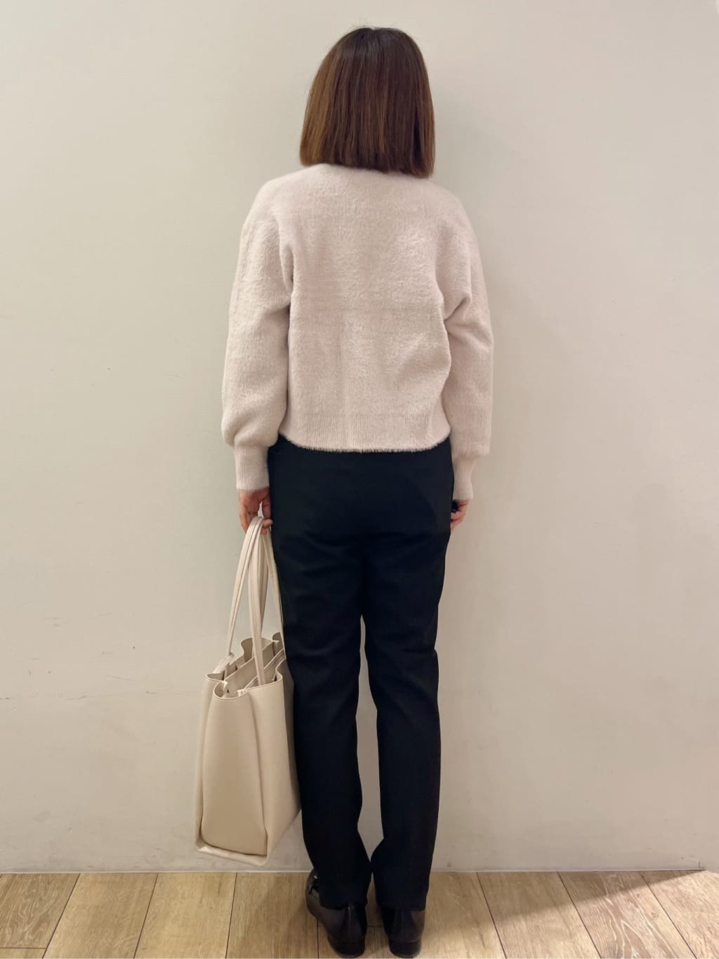 kcさんの「OPAQUE.CLIP｜ウォームストレッチテーパードパンツ【洗濯機OK／防シワ／吸湿発熱】《XS～3L》」を使ったコーディネート