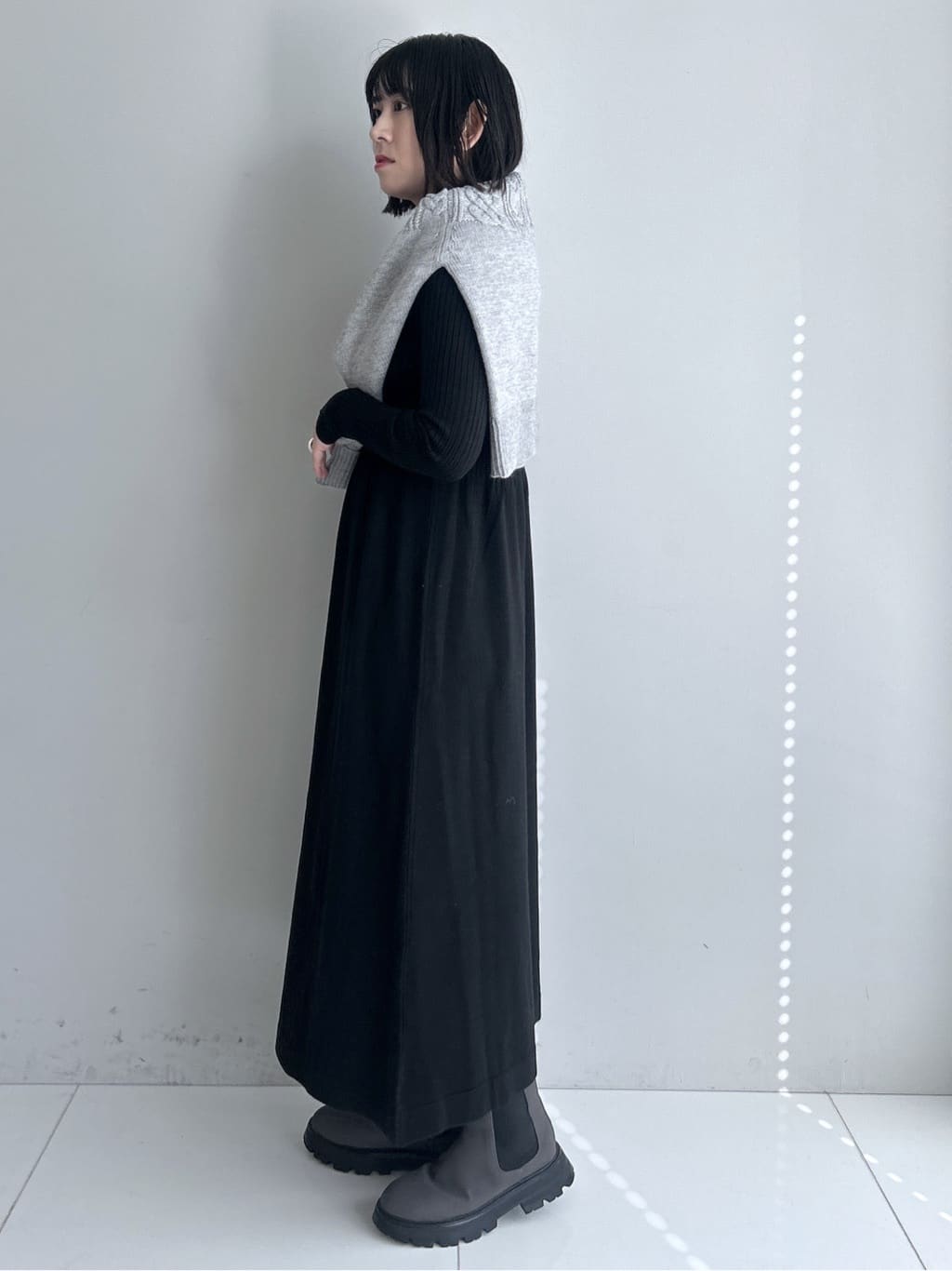 Hirokaさんの「Dessin｜【2点セット・洗える】シャギーベストニットワンピース」を使ったコーディネート