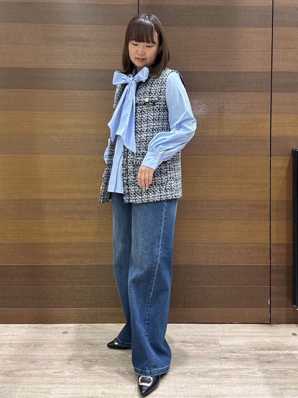 yumeさんの「OPAQUE.CLIP｜《通勤対応》ツイードジレ【洗える】」を使ったコーディネート