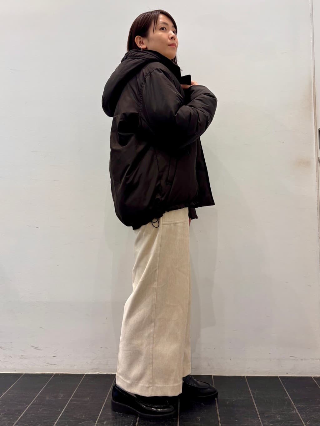 おしずさんの「THE SHOP TK｜【ぎゅっとされているような暖かさ】撥水中綿ブルゾン」を使ったコーディネート