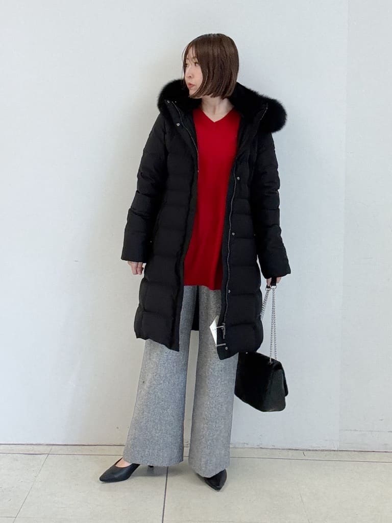 yoshiyaさんの「INDIVI｜【洗える／チュニック丈／カシミヤ混】スリットデザインVネックニット」を使ったコーディネート