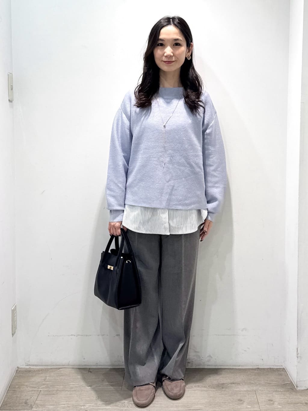 yuicciさんの「OPAQUE.CLIP｜ラメガーターボートネックニット【洗濯機OK】」を使ったコーディネート