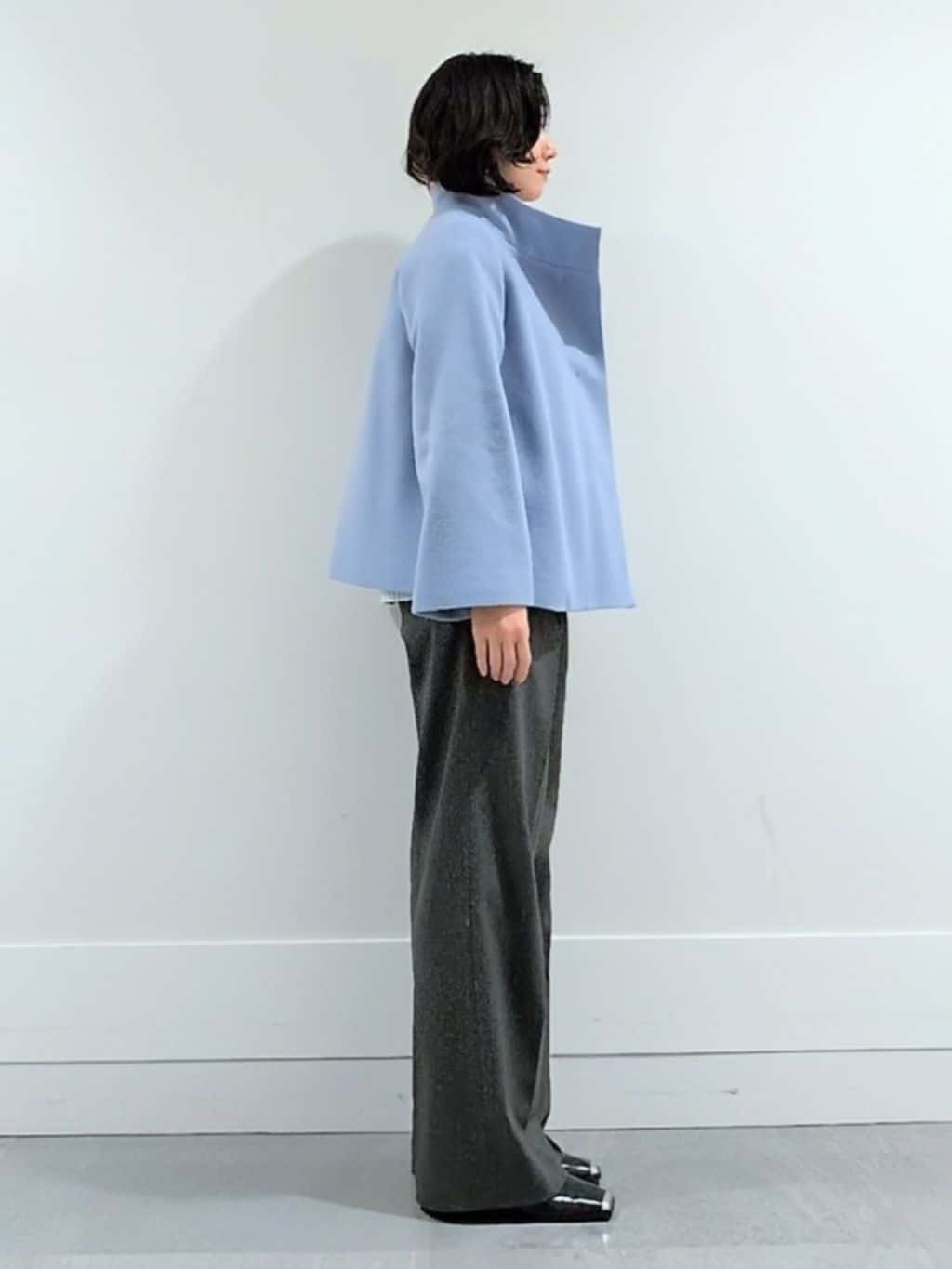 ミズタさんの「UNTITLED｜【着回しが効く／オンオフアウター】ウールショートコート」を使ったコーディネート