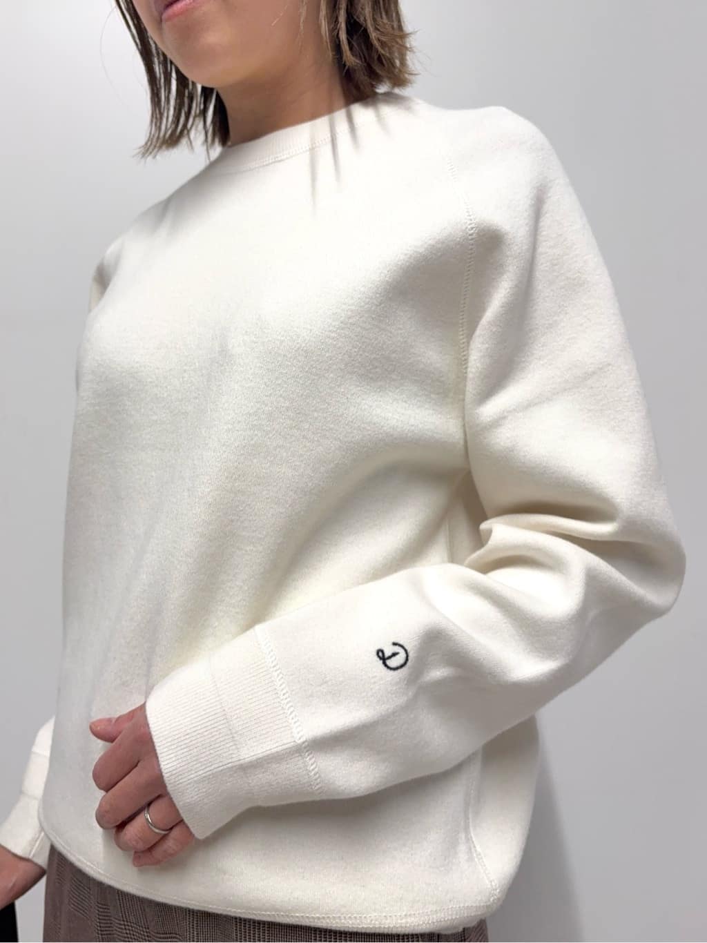 Nishijimaさんの「DRESSTERIOR｜◆ウォッシャブルコットンカシミヤプルオーバーニット」を使ったコーディネート