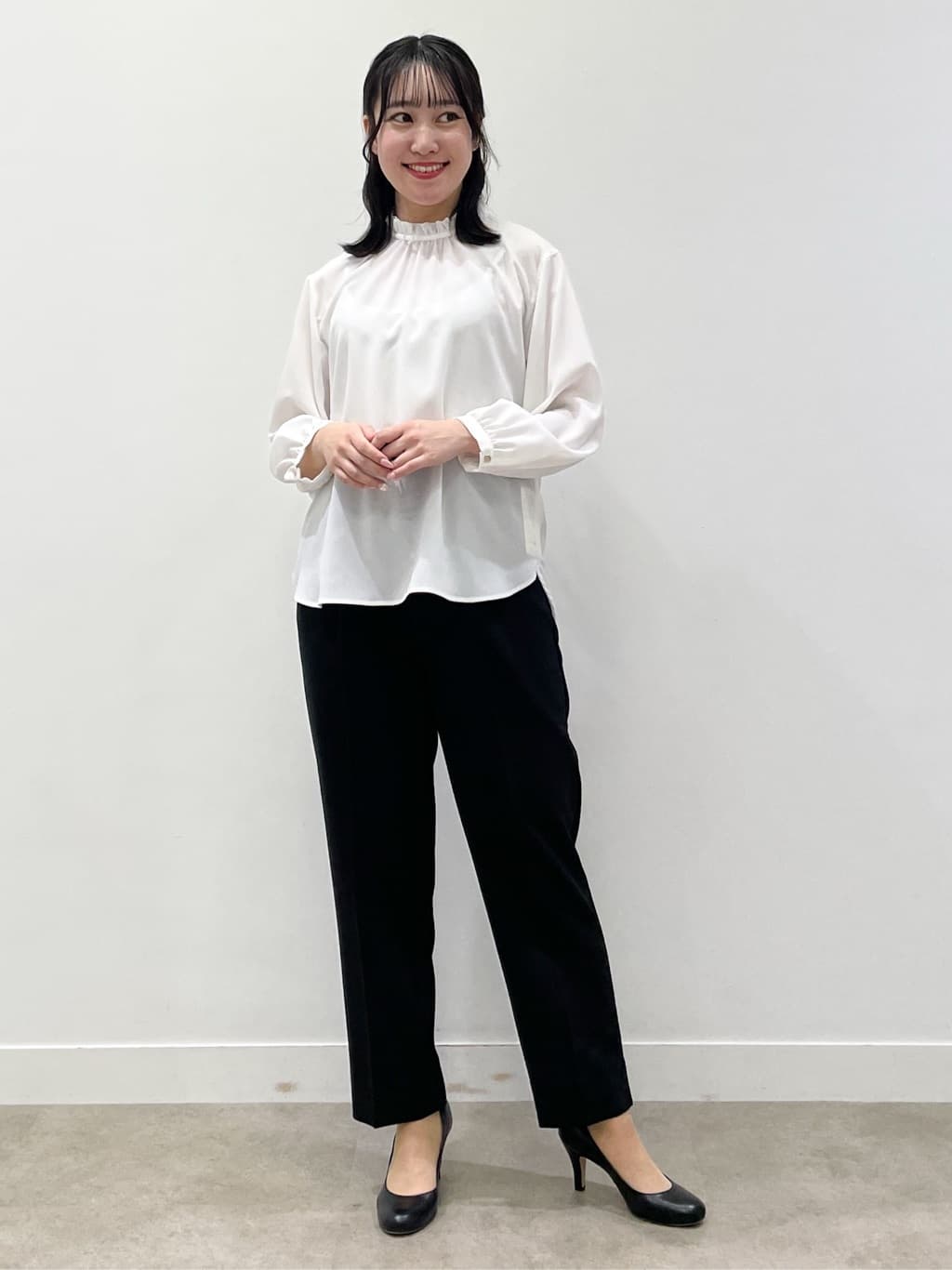 yukariさんの「Dessin｜【入卒/セレモニー】パール調ボタンベスト」を使ったコーディネート