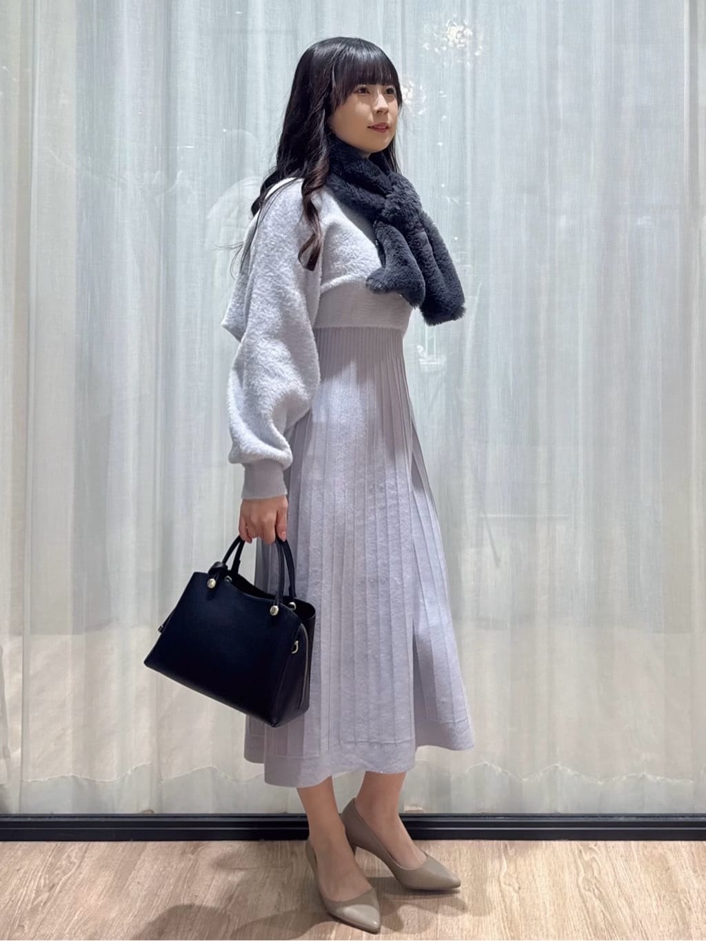 ぞうげさんの「OPAQUE.CLIP｜ラメフェザープルオーバーセット ニットワンピース【洗濯機OK】《XS～LL》」を使ったコーディネート