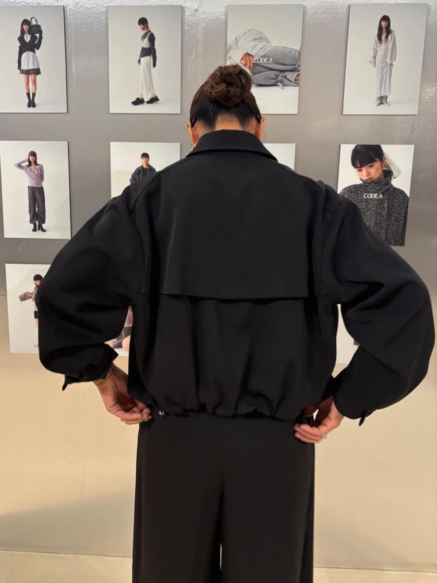 ibuさんの「CODE A｜urban tailor wide trousers」を使ったコーディネート