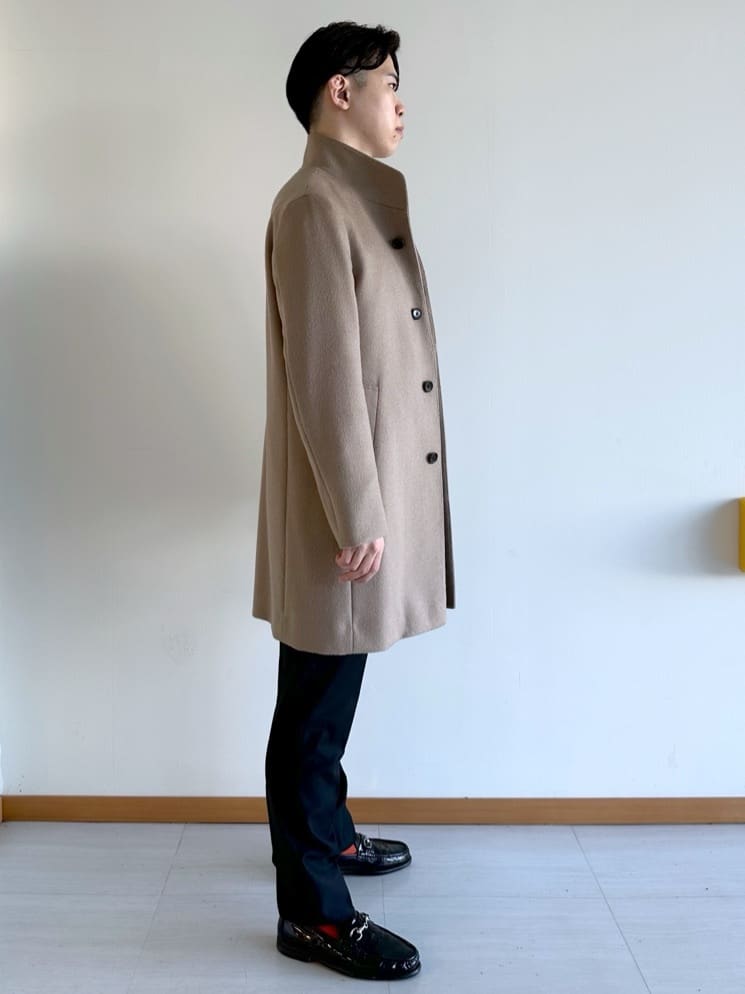 イッシーさんの「TAKEO KIKUCHI｜【ウールカシミヤブレンド】ビーバー調 スタンドカラー コート」を使ったコーディネート