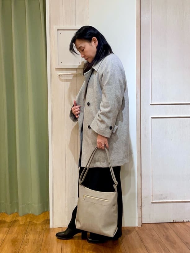 ke-yさんの「SHOO･LA･RUE｜【S-LL】ほんのりラメで女性らしい ベロアモールモックネックニット」を使ったコーディネート