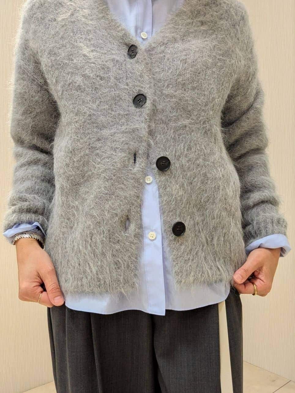 u-macoさんの「UNTITLED｜【ゆったり】アルパカ混シャギー カーディガン」を使ったコーディネート