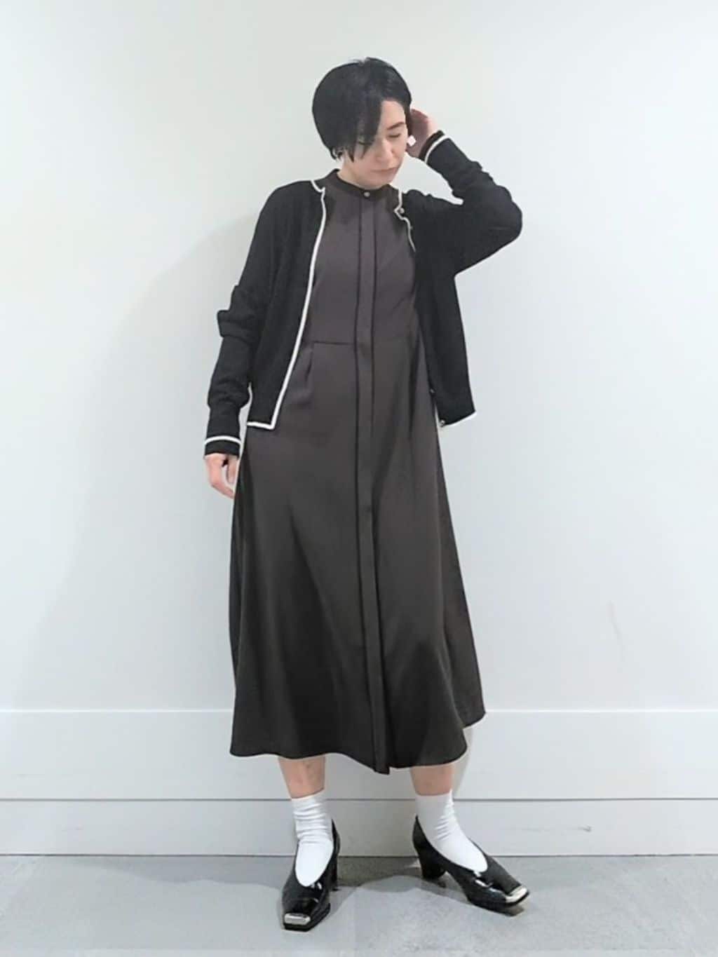 ミズタさんの「UNTITLED｜【アンサンブル可/洗える】ウォームスパン カーディガン」を使ったコーディネート