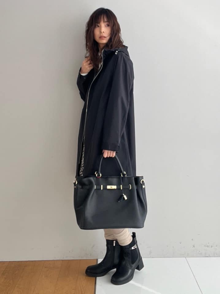 misaさんの「DRESSTERIOR｜【ウォッシャブル/撥水素材】撥水フーテッドツイルコート」を使ったコーディネート