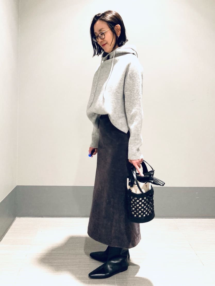 Furuさんの「DRESSTERIOR｜カシミヤブレンドフードニット」を使ったコーディネート