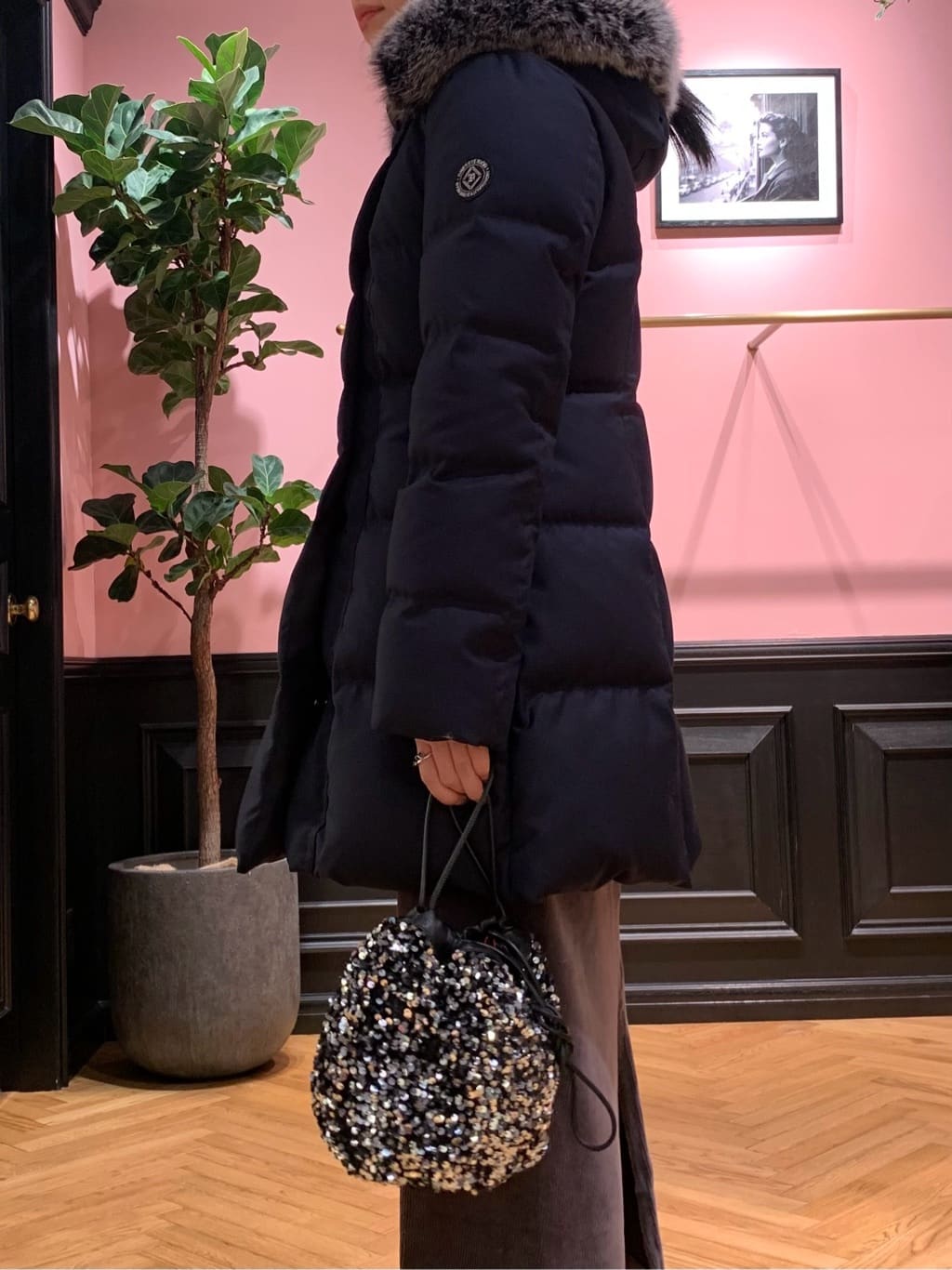 SAKAIさんの「DRESSTERIOR｜スパンコール2WAY巾着バッグ」を使ったコーディネート