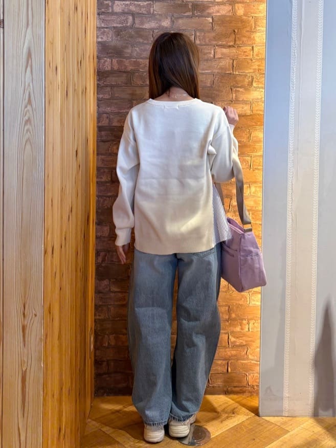 mieさんの「SHOO･LA･RUE｜【洗濯機可/S-LL/体型カバー】横姿もきれい見え スポンディッシュ Aライントップス」を使ったコーディネート
