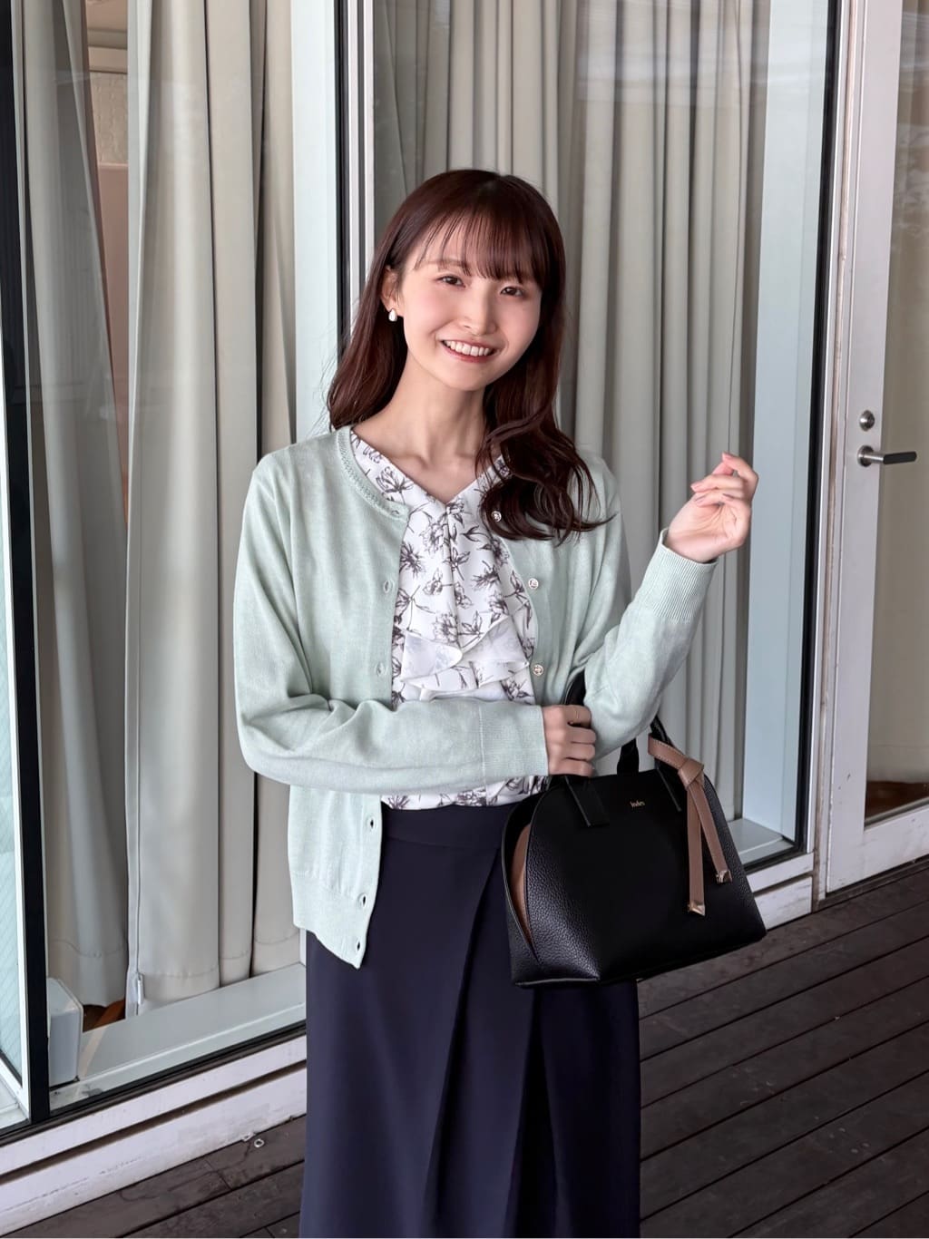 みさかさんの「index｜柄編みクルーネックカーディガン【洗濯機OK】《7col》」を使ったコーディネート