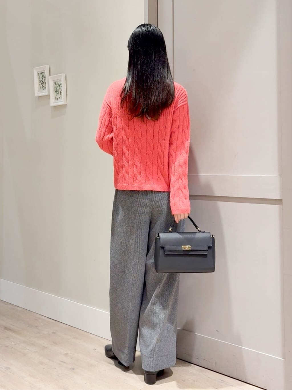 Mayuさんの「grove｜ふんわり包み込む ケーブルボートネックニット」を使ったコーディネート