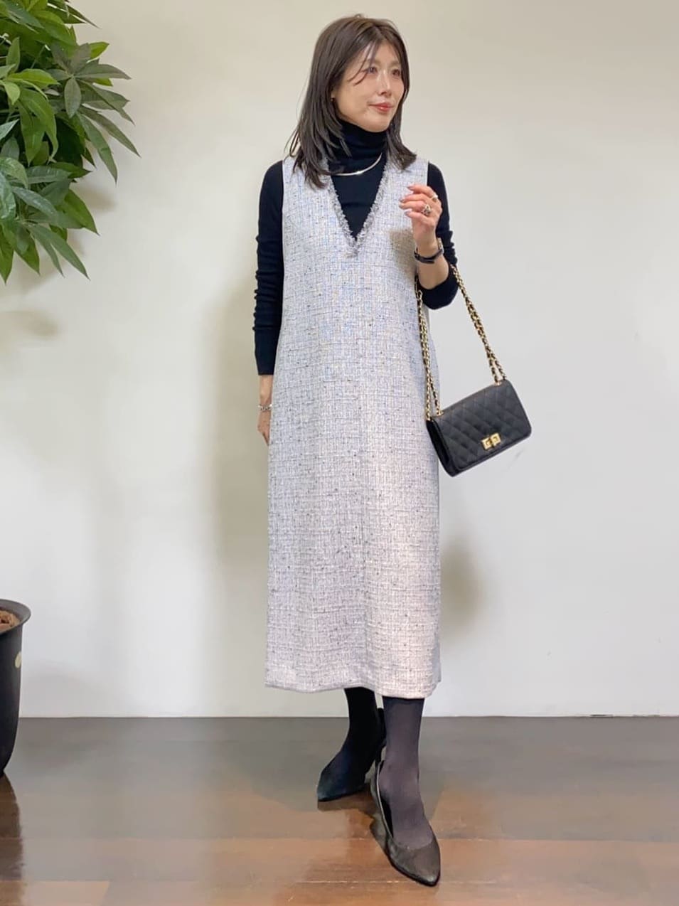 tomoさんの「UNTITLED｜【洗える/細見え】ツイード ジャンパースカート」を使ったコーディネート