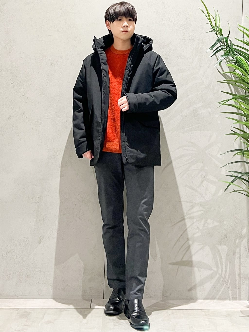 SHI-MAさんの「THE SHOP TK｜【軽くて、暖かい】SORONA／ソロナ 中綿ブルゾン 防風/軽量/洗濯機OK/フード脱着可」を使ったコーディネート