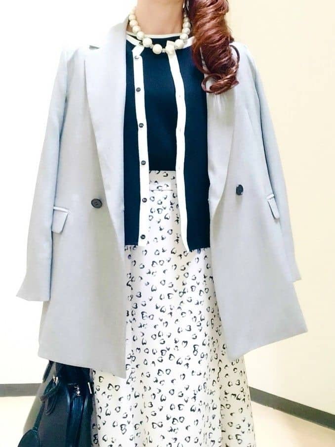 花さんの「Reflect｜【秋映え／単品使い◎／すっきり見え】ブローチ付きニットアンサンブル」を使ったコーディネート