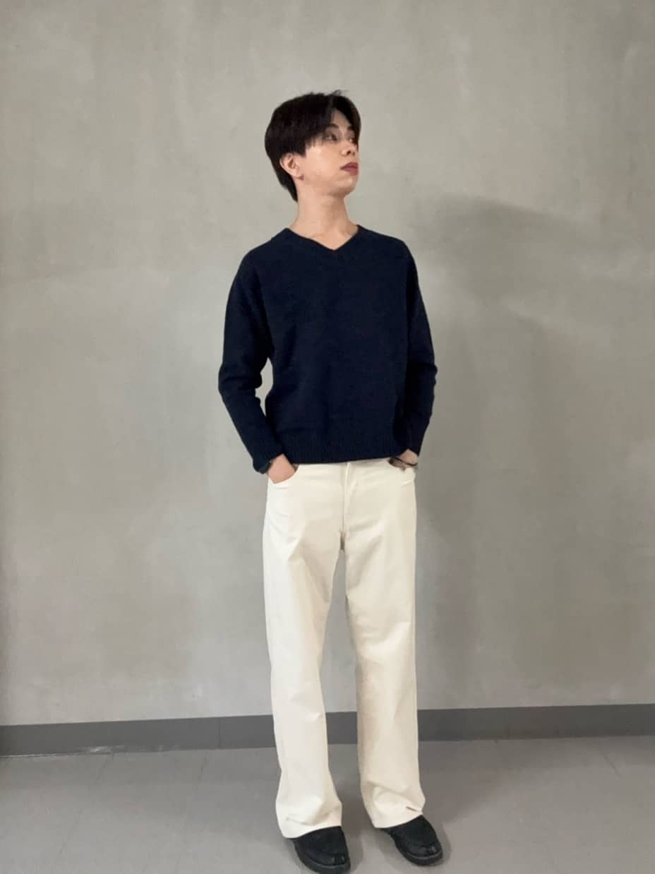 Yukiさんの「Dessin｜ウールカシミヤVネック」を使ったコーディネート