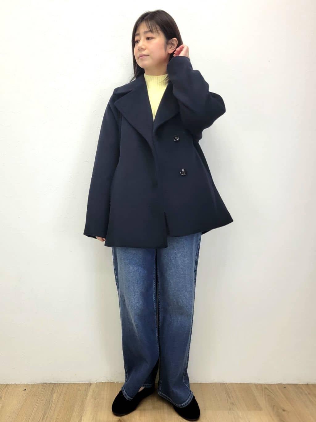 LISAさんの「OPAQUE.CLIP｜カシミヤブレンドウールミドルピーコート」を使ったコーディネート