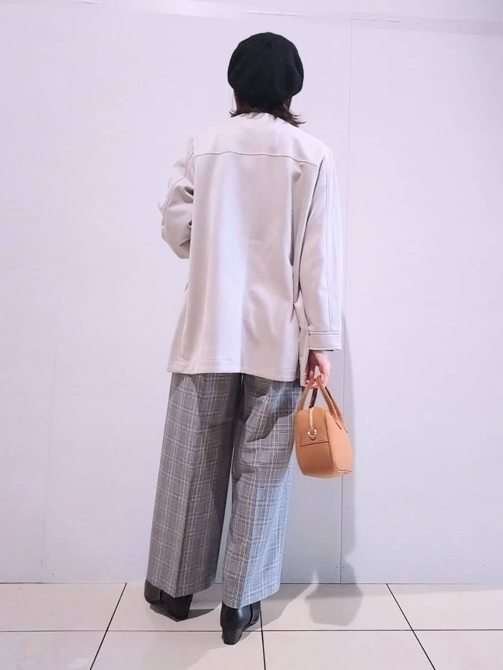 miomioさんの「SHOO･LA･RUE｜【洗濯機可/S-LL】すっきり上品きれい見え タックワイドパンツ」を使ったコーディネート