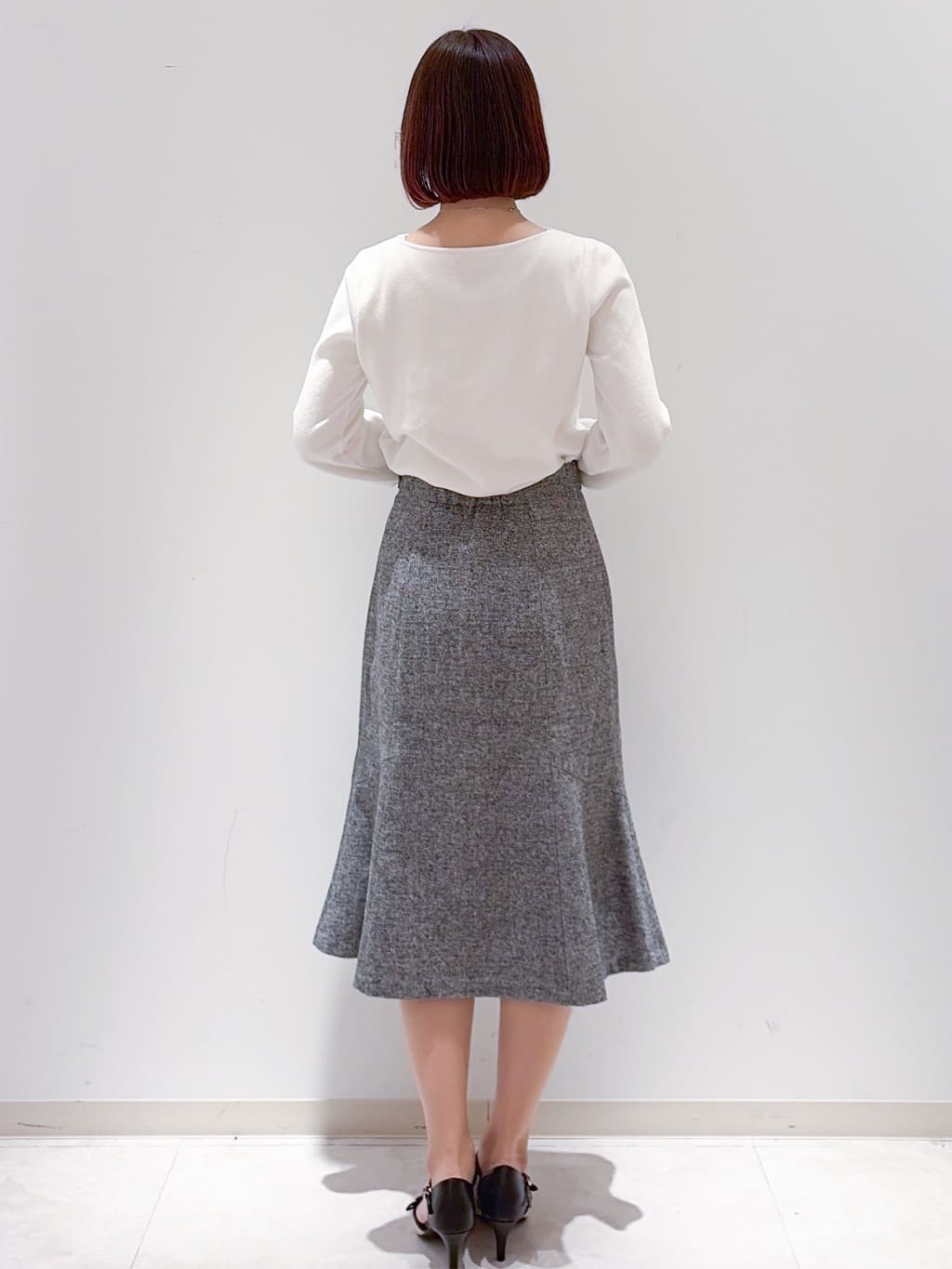 yurinaさんの「index｜ラメスカラップビジューデザインニット【洗濯機OK】《6col／S～LL》」を使ったコーディネート