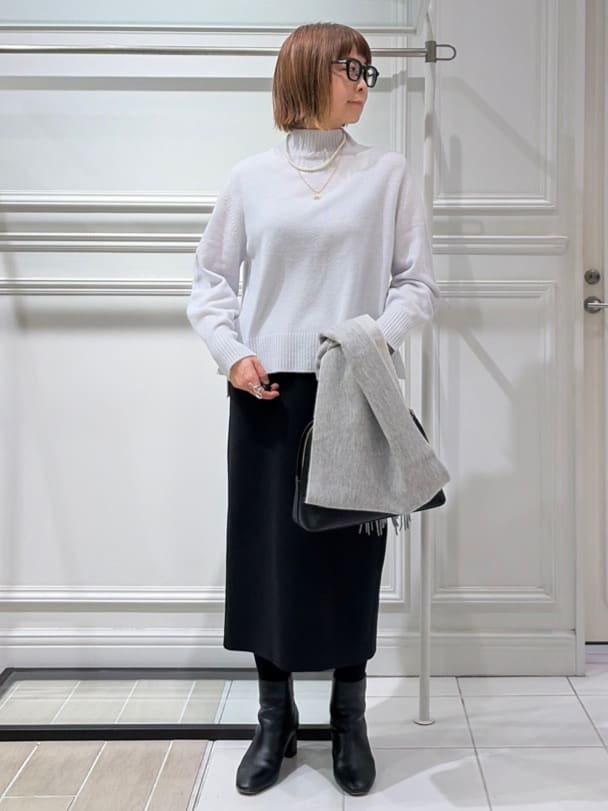 AKKOさんの「UNTITLED｜【8色展開/洗える】ウールカシミヤ ハイネックニット」を使ったコーディネート