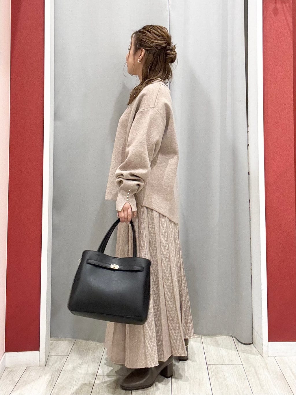 shioさんの「SHOO･LA･RUE｜【洗濯機可/セットアップ可／S-LL】新色追加 女性らしさ際立つ もちもちニットスカート」を使ったコーディネート