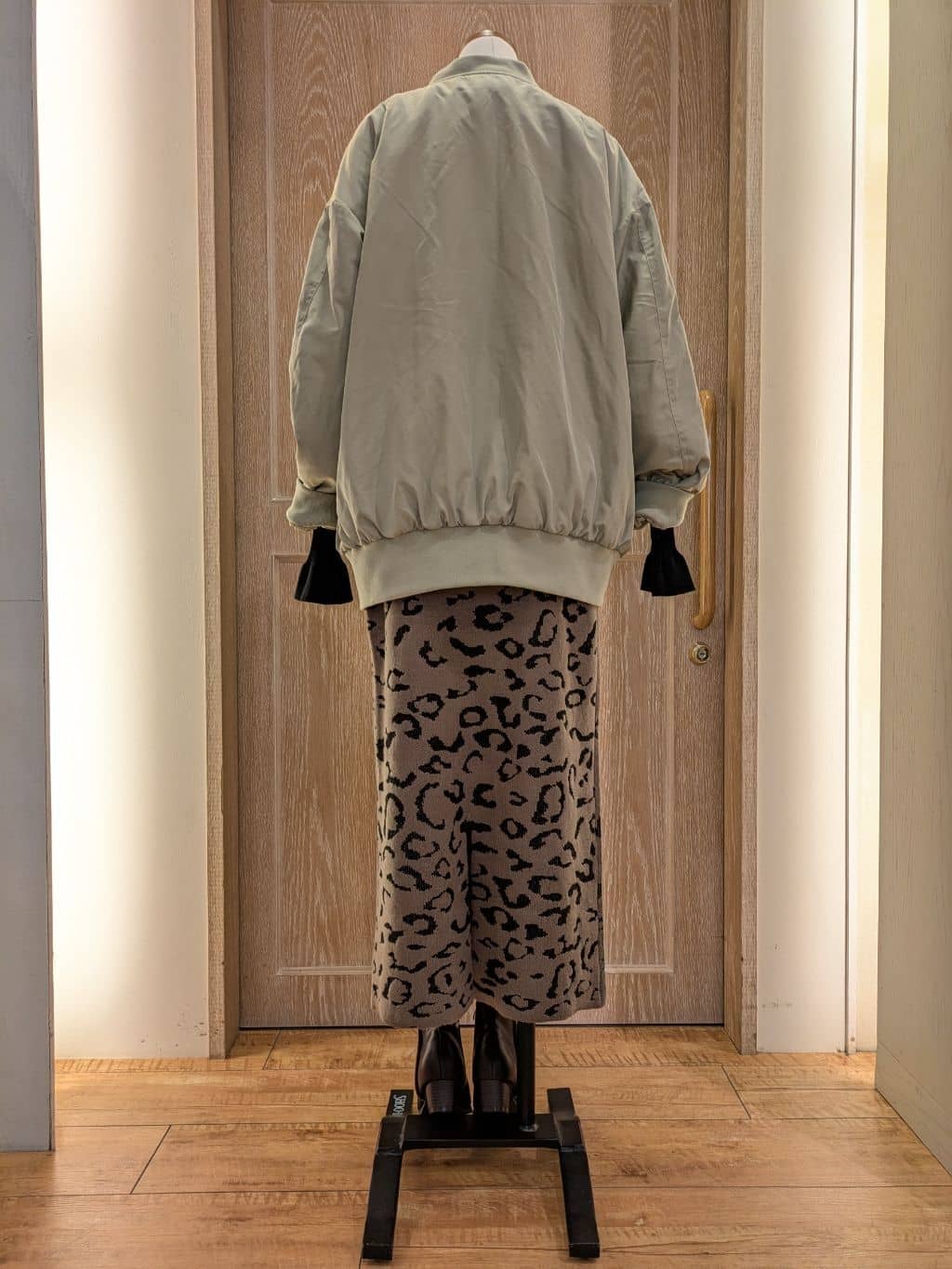 MARIEさんの「SHOO･LA･RUE｜【S-LL】大人も取り入れやすい BIGシルエット MA－1ブルゾン」を使ったコーディネート