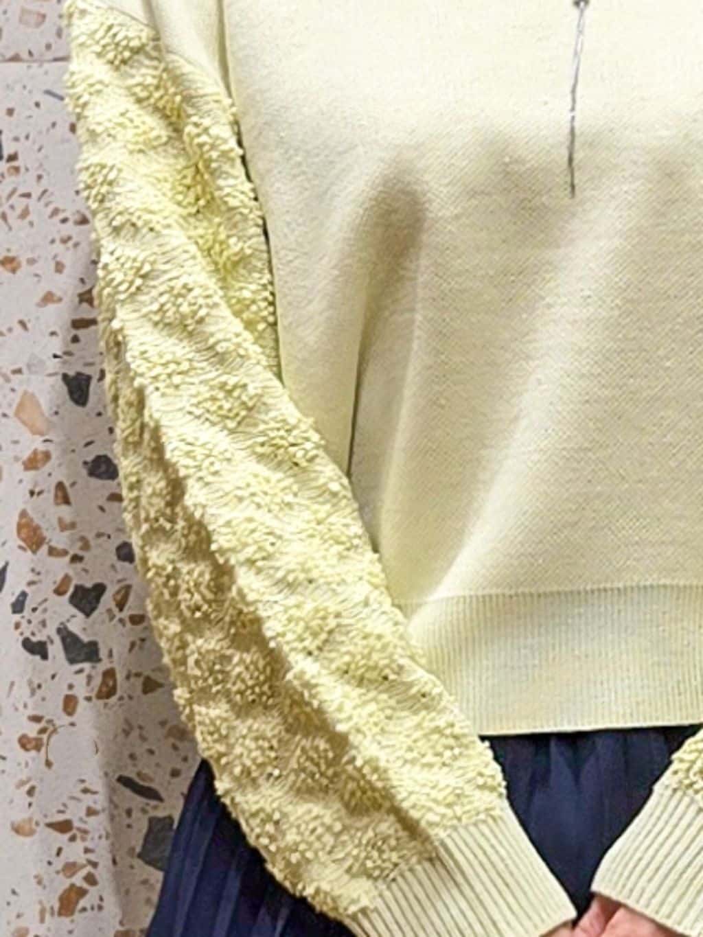 yoshimiさんの「OPAQUE.CLIP｜ループヤーンスリーブニット【洗濯機OK】」を使ったコーディネート