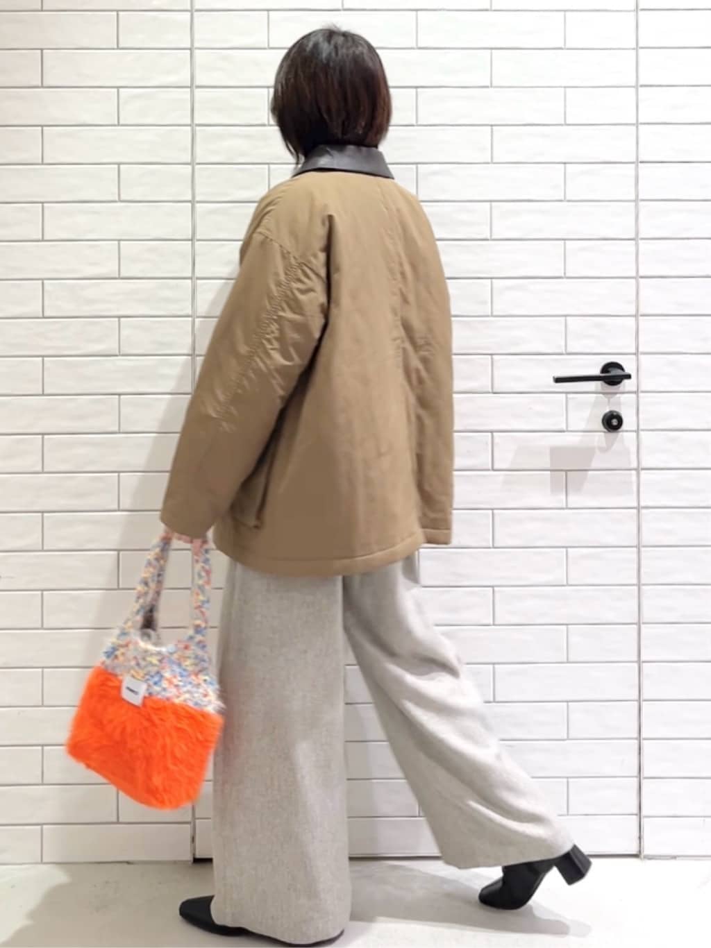 しおりさんの「OPAQUE.CLIP｜《CLASSY掲載》ステンカラー中綿コート【洗濯機OK】」を使ったコーディネート