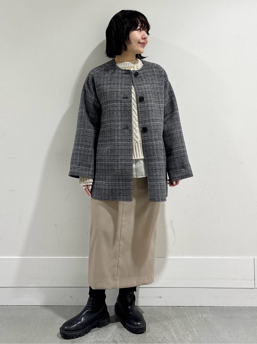 モエカさんの「UNTITLED｜【ミディ丈/軽やか】セミラグランリバー コート」を使ったコーディネート