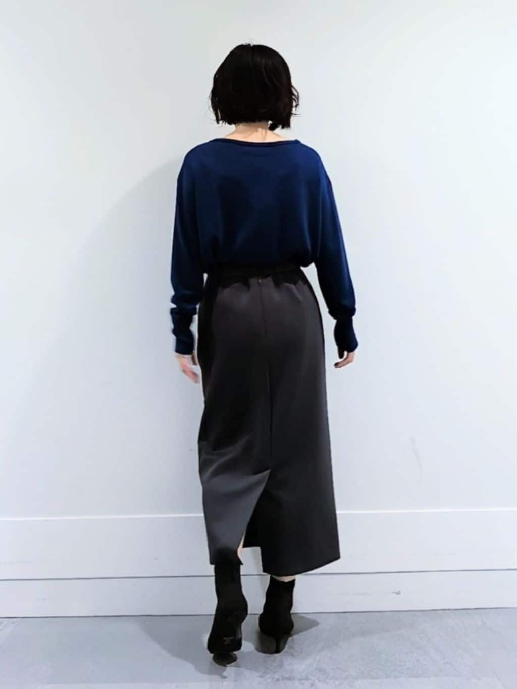 ミズタさんの「UNTITLED｜【8色展開/体型カバー】魅せるタイムレスニット」を使ったコーディネート