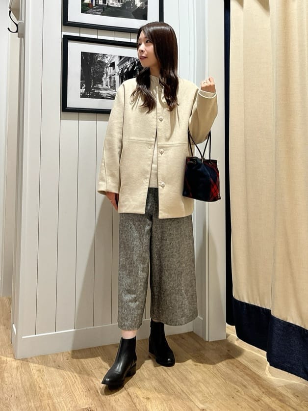 mihoさんの「Dessin｜ウール混クルーネックコート」を使ったコーディネート