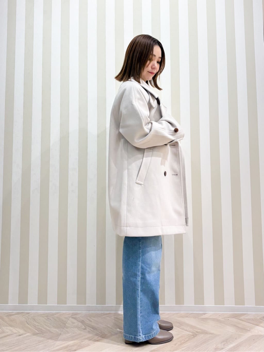 ナギさんの「SHOO･LA･RUE｜【S-LL】きらっと華やか ふんわりラメフェザーニット」を使ったコーディネート