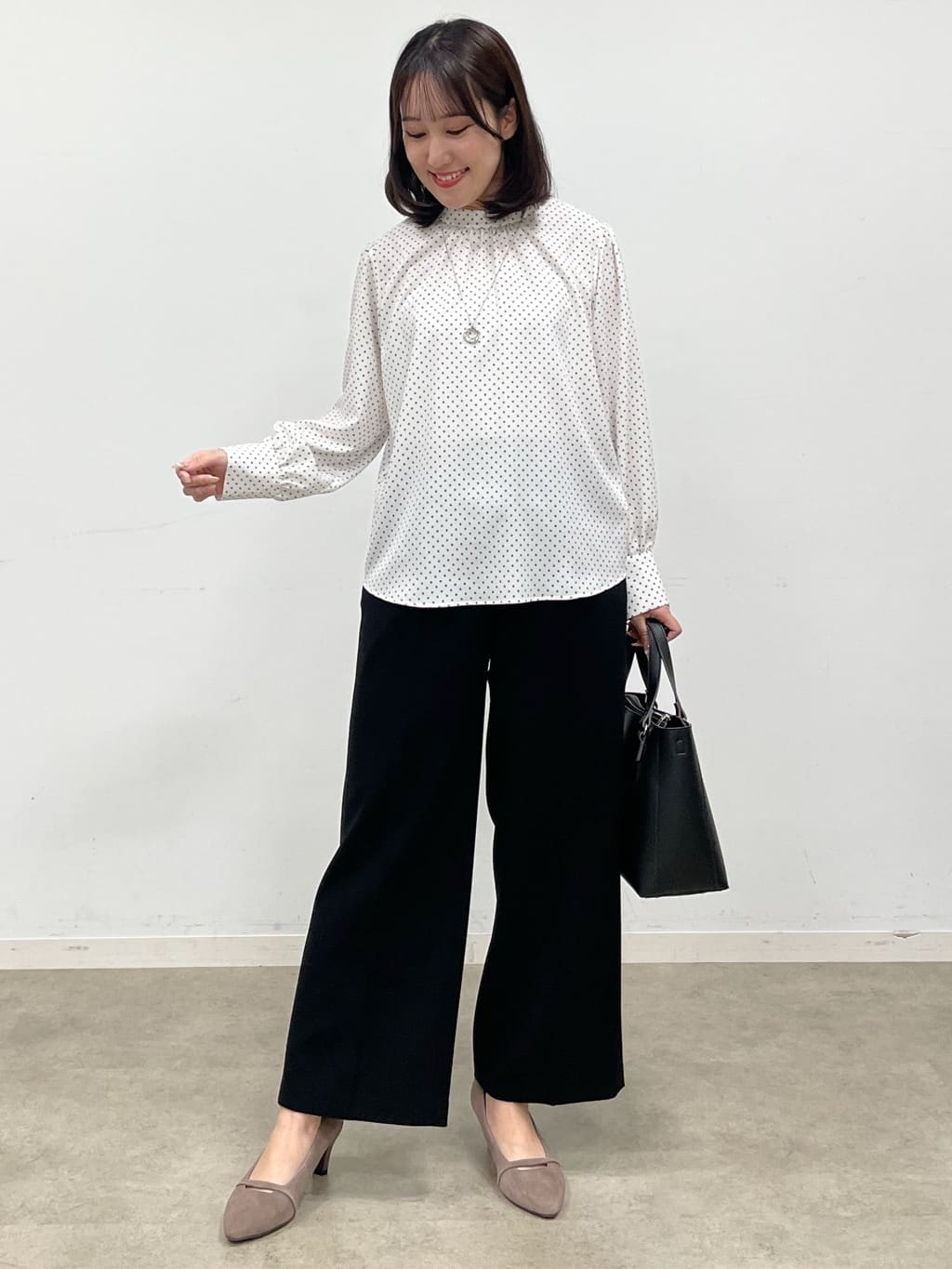 yukariさんの「Reflect｜【SS-4Lサイズ】ドットプリントブラウス」を使ったコーディネート