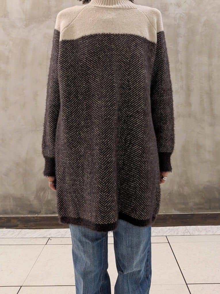 shioさんの「grove｜【美シルエット/選べる着丈】大人のためのソフトフレアーデニム」を使ったコーディネート