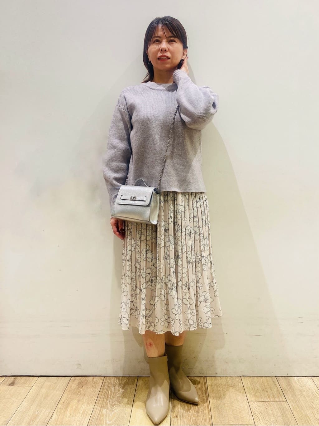 YUKOさんの「index｜モックネックボクシーラメニット【洗濯機OK】《7col》」を使ったコーディネート