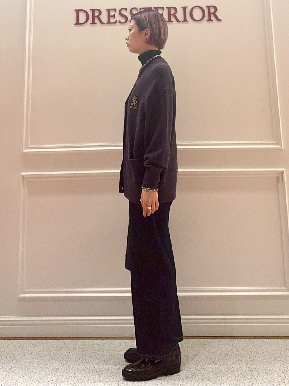 renaさんの「DRESSTERIOR｜シルクブレンドメリノウールリブプルオーバー」を使ったコーディネート
