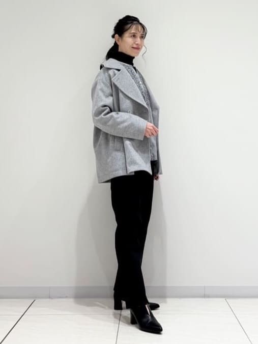 kayoさんの「INDIVI｜【軽やか／ゆったり】ウール混ショートトレンチコート」を使ったコーディネート