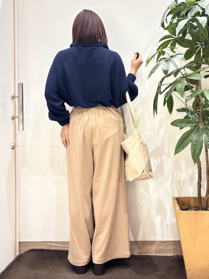 TOWAさんの「SHOO･LA･RUE｜【着丈選べる/きっと虜になる】あったかもちもち ワイドパンツ」を使ったコーディネート