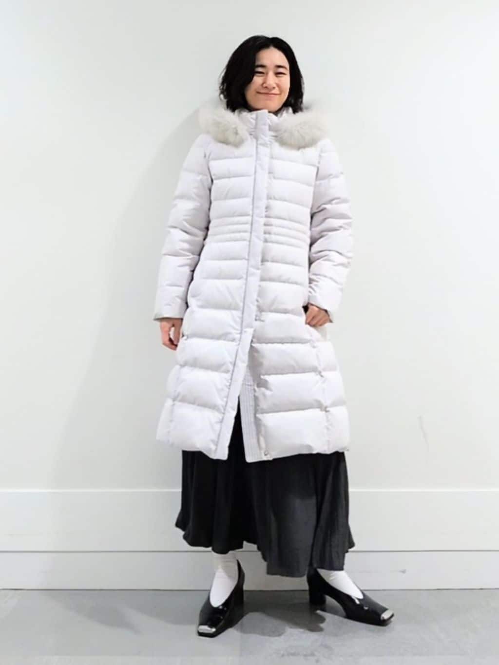 ミズタさんの「UNTITLED｜【はっ水機能/フード取り外し可/防寒】ロングダウンコート」を使ったコーディネート